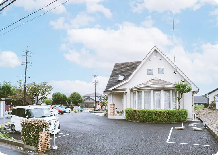 広くて停めやすい駐車場